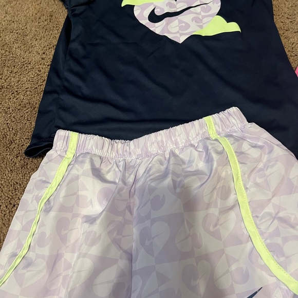 Girls Nike sets size 6x - Picture 2 of 5